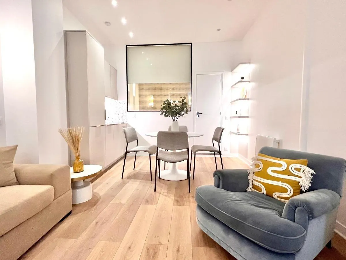 Sauna Et Bain Remous Dans Un Appartement Luxe - 4P Paryż