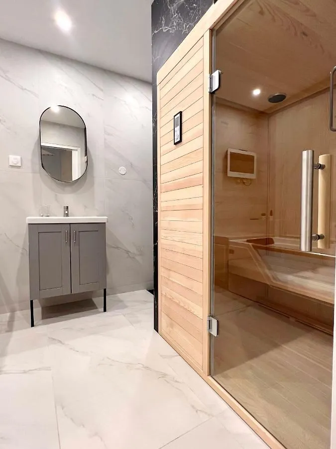 Sauna Et Bain Remous Dans Un Appartement Luxe - 4P Paryż 0*,  Francja